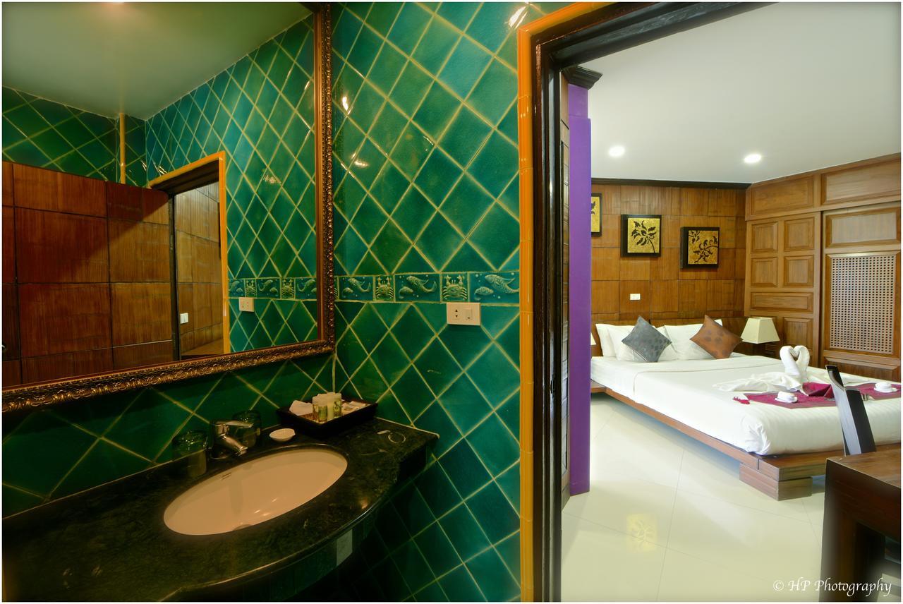 Villa Regtuk Patong Extérieur photo