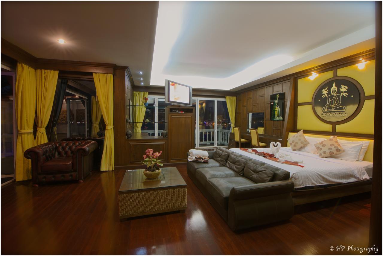 Villa Regtuk Patong Extérieur photo